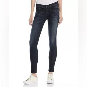 Rag & Bone Skinny Jeans in Black Rae (Dark Navy/Black Wash) Size 32